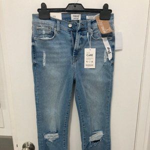 KENSIE Distressed High Rise Raw Crop Skinny Jeans
